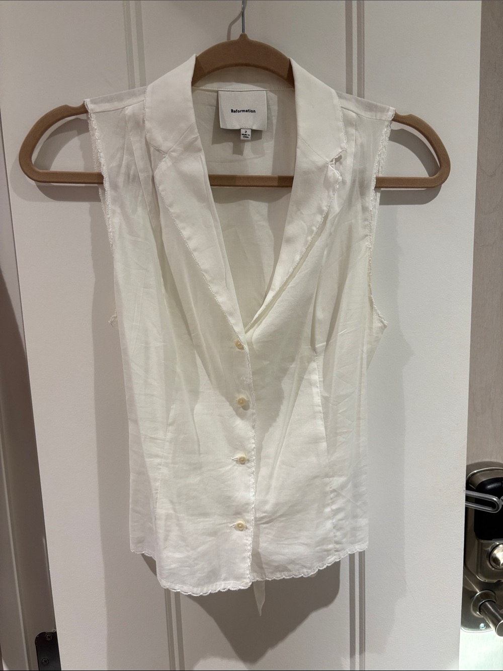 Reformation Cream Sleeveless Button-Front Blouse with Scalloped Hem